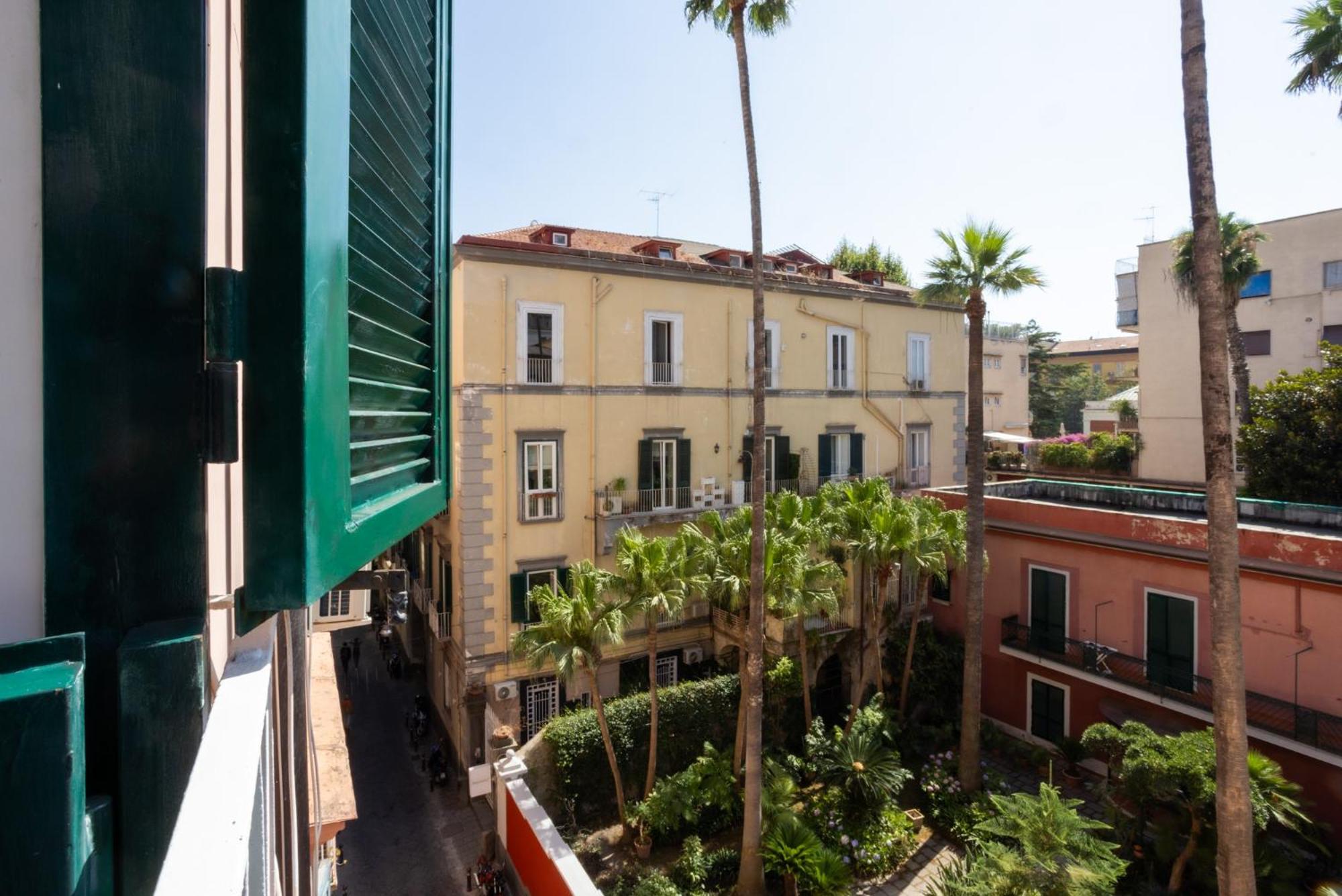 Hotel Don Vittorio A Chiaia Neapel Exterior foto