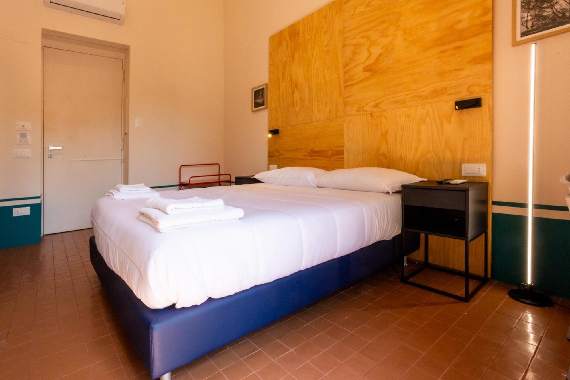 Hotel Don Vittorio A Chiaia Neapel Exterior foto