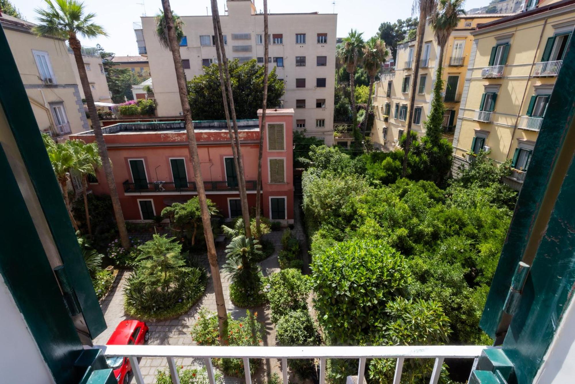 Hotel Don Vittorio A Chiaia Neapel Exterior foto